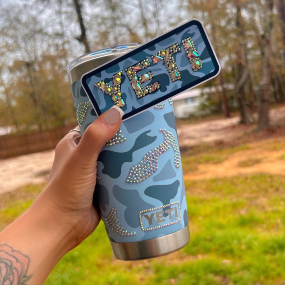 New Rhinestone Duck Camo Yeti 20oz